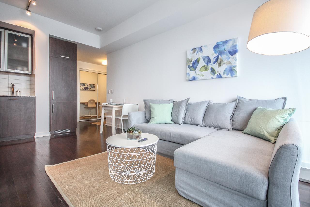 Sarkar Suites - Entertainment District Toronto Ngoại thất bức ảnh