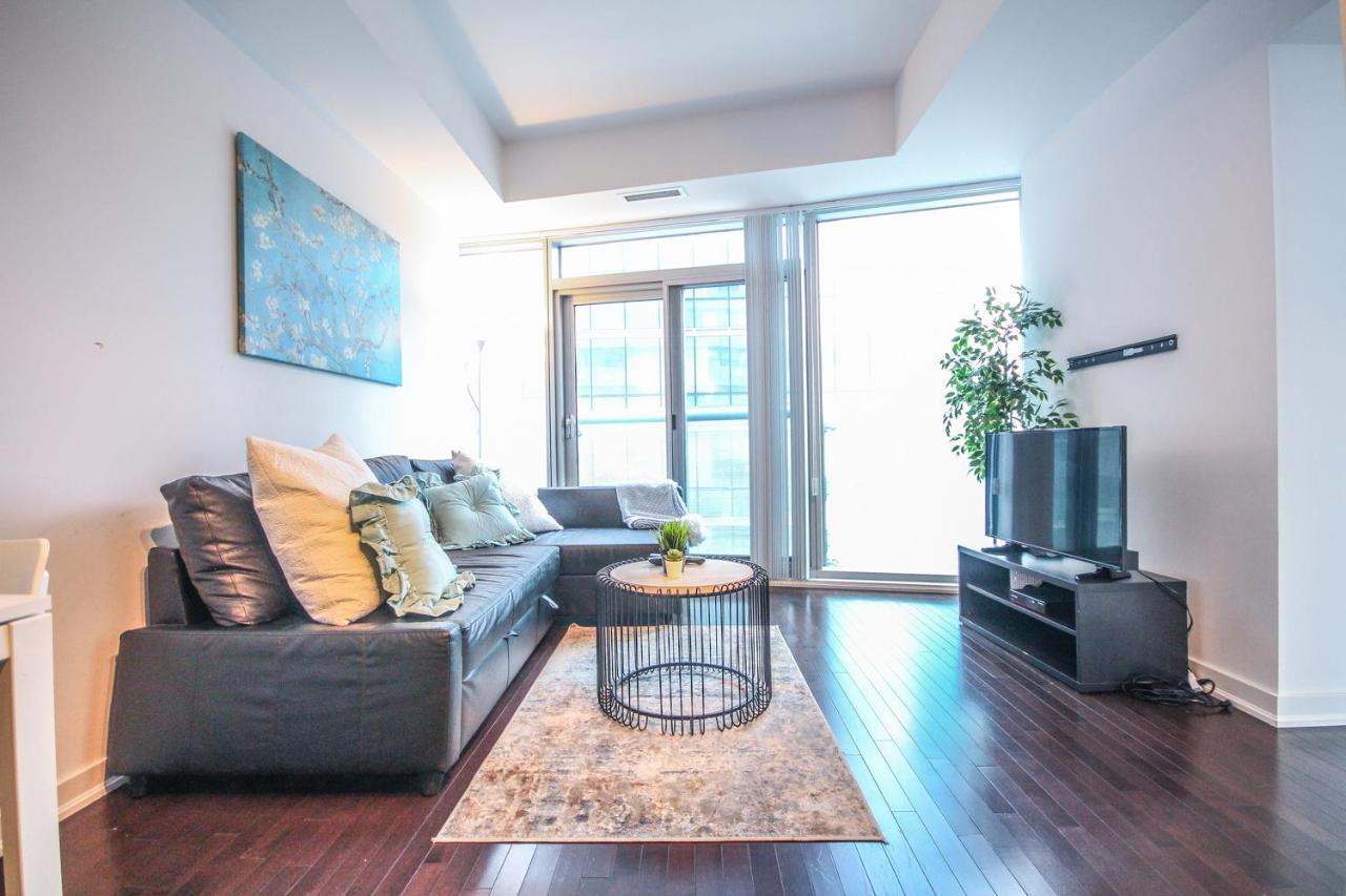Sarkar Suites - Entertainment District Toronto Ngoại thất bức ảnh