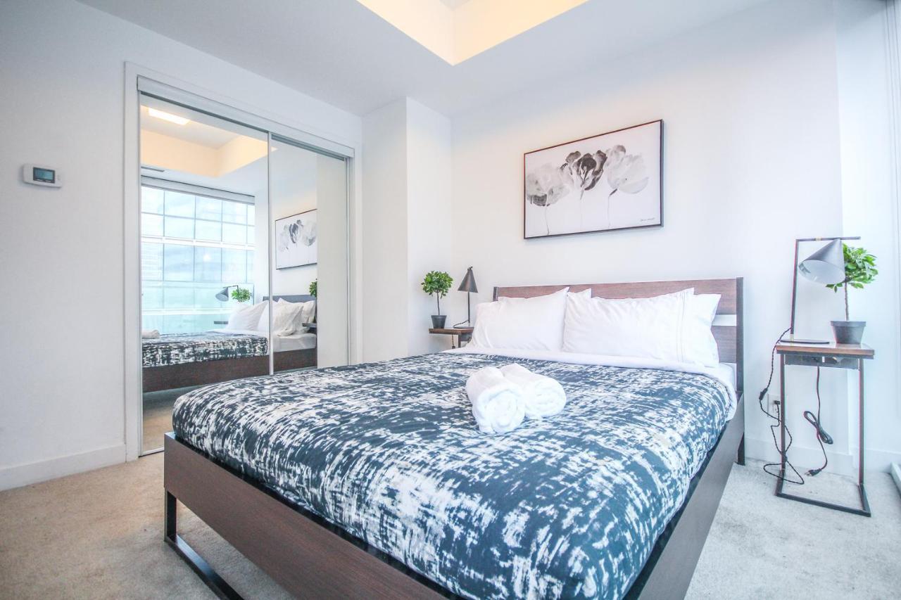 Sarkar Suites - Entertainment District Toronto Ngoại thất bức ảnh